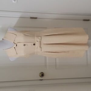 Kristin Davis Size 8 Creamy-Beige-Yellow Sleeveless Bow Front Brocade Dress